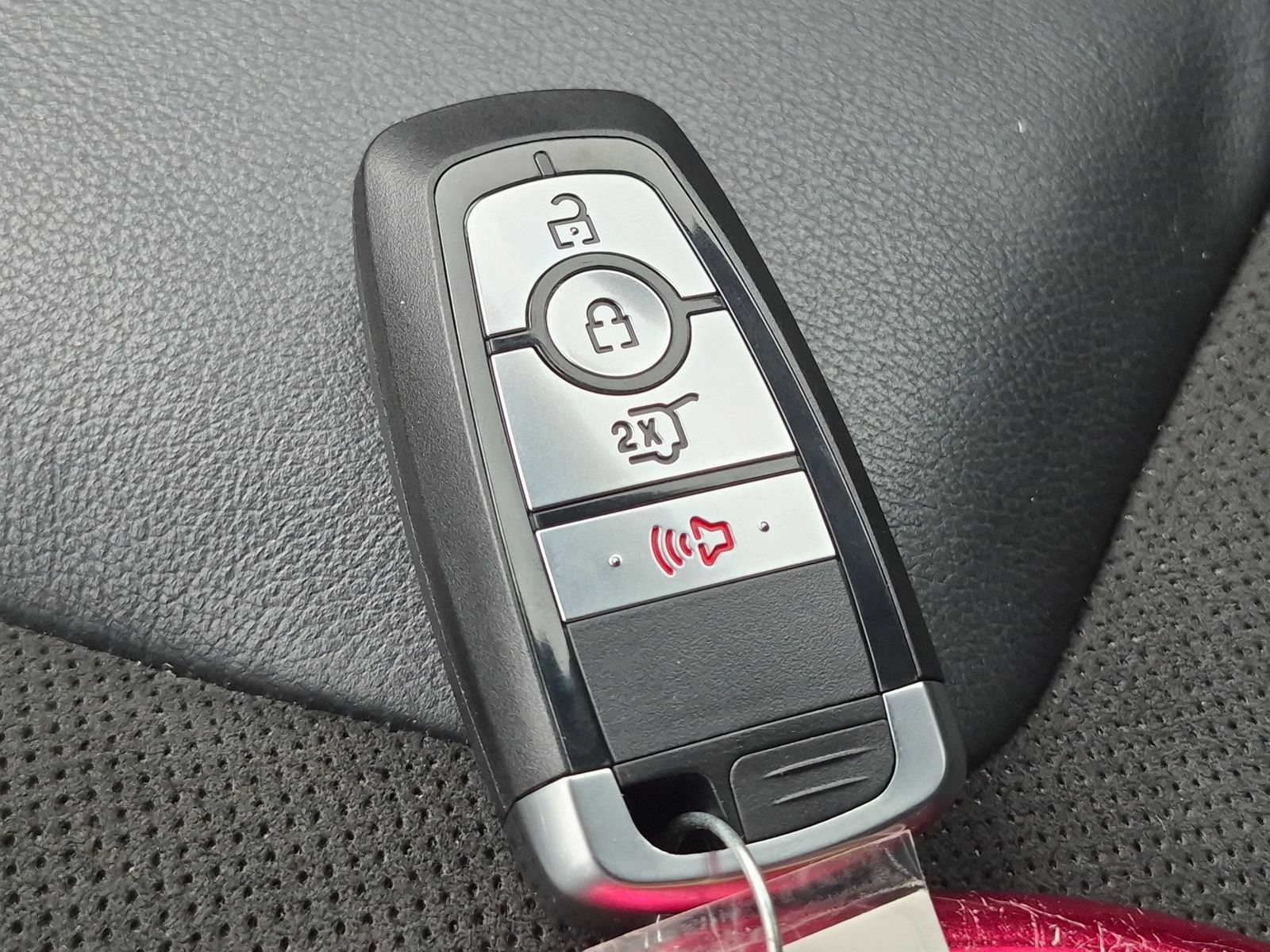 Used 2023 Ford Edge ST AWD/4WD image 32