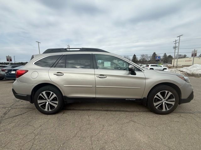 Used 2019 Subaru Outback 2.5i Limited image 5