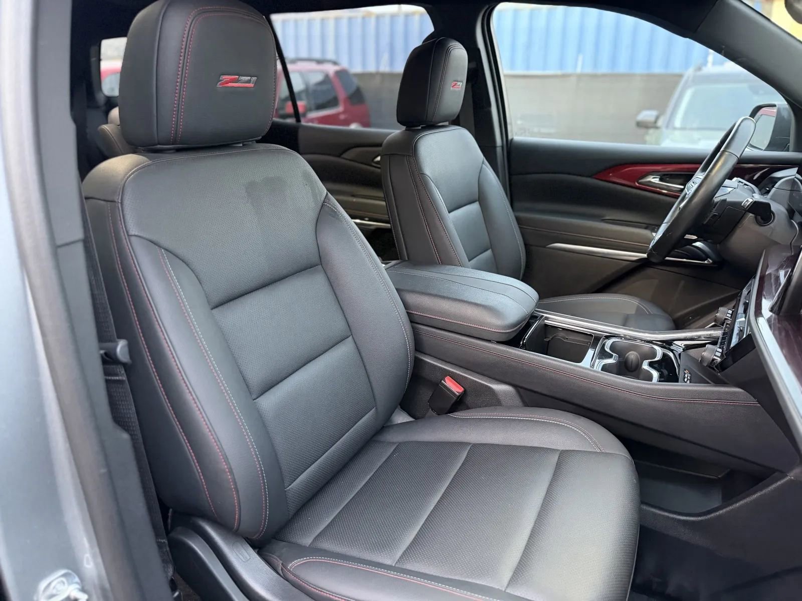 Used 2024 Chevrolet Traverse Z71 w/ LPO, Cargo Package image 22