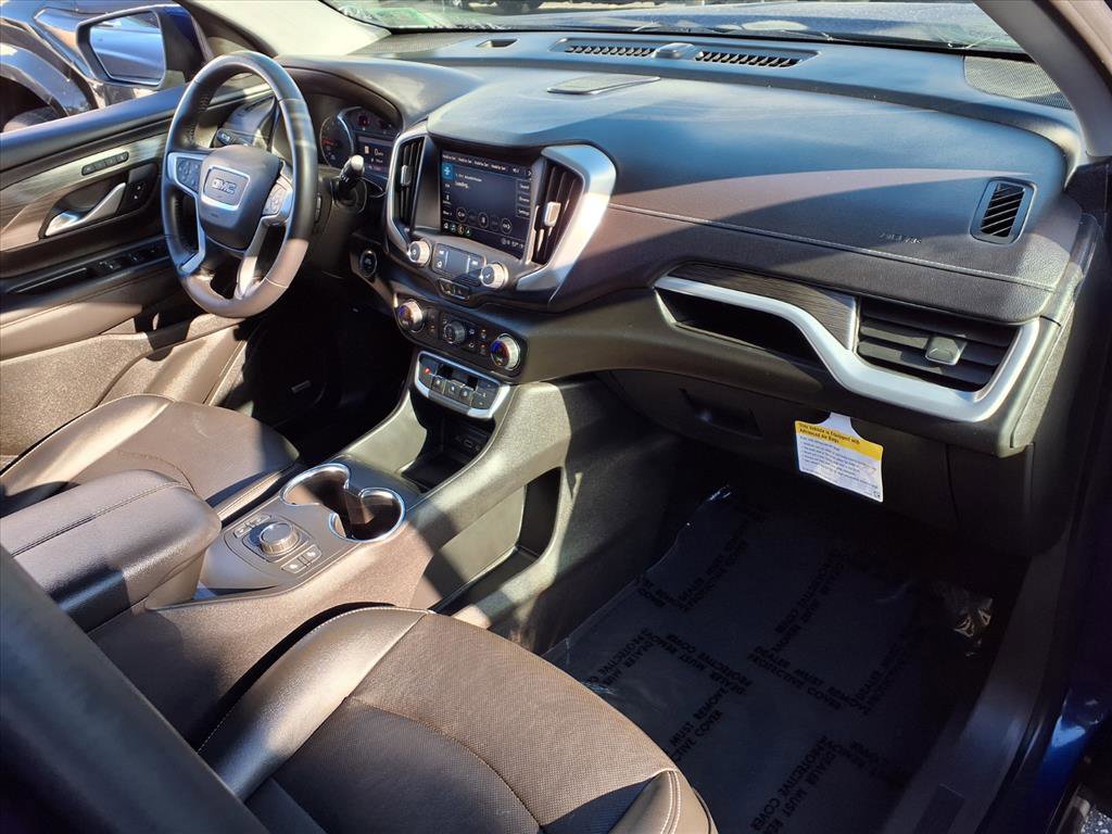 Used 2022 GMC Terrain SLT w/ Infotainment Package II image 27