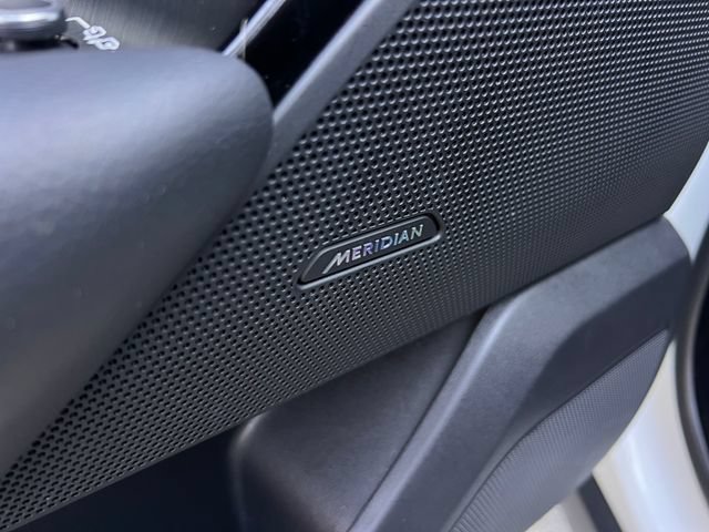 Used 2021 Land Rover Range Rover Velar R-Dynamic S AWD/4WD image 11
