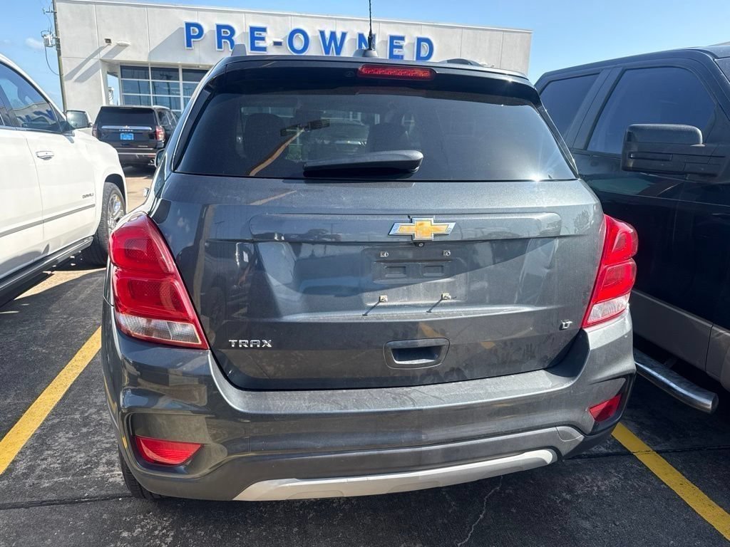 Used 2018 Chevrolet Trax LT w/ LT Convenience Package FWD image 4