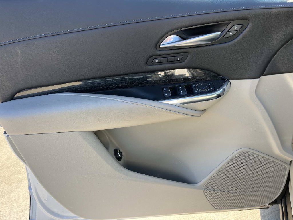Certified 2023 Cadillac XT4 Premium Luxury w/ Enhanced Visibility Package FWD image 30