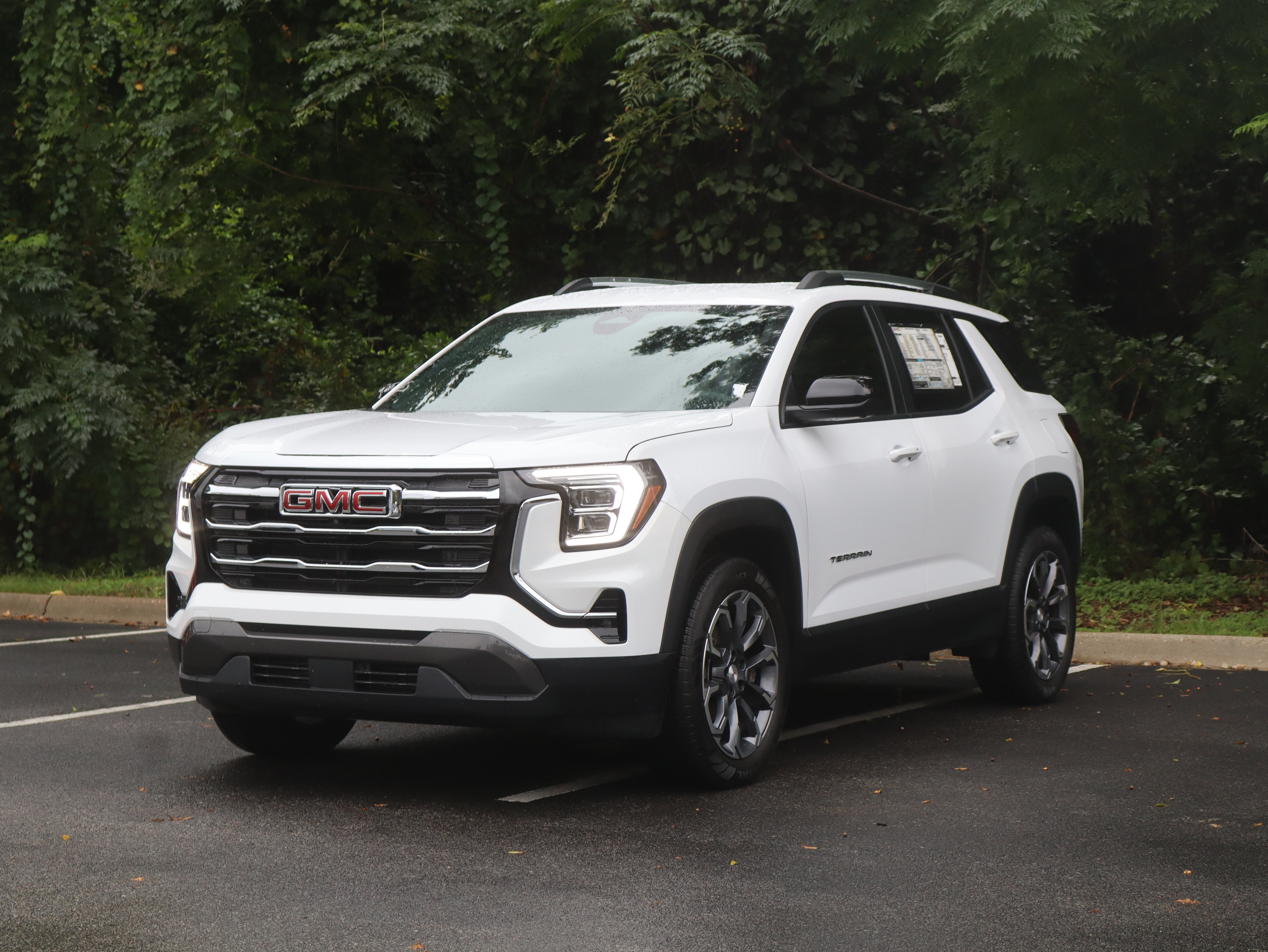New 2026 GMC Terrain Elevation w/ Elevation Premium Package AWD/4WD image 5