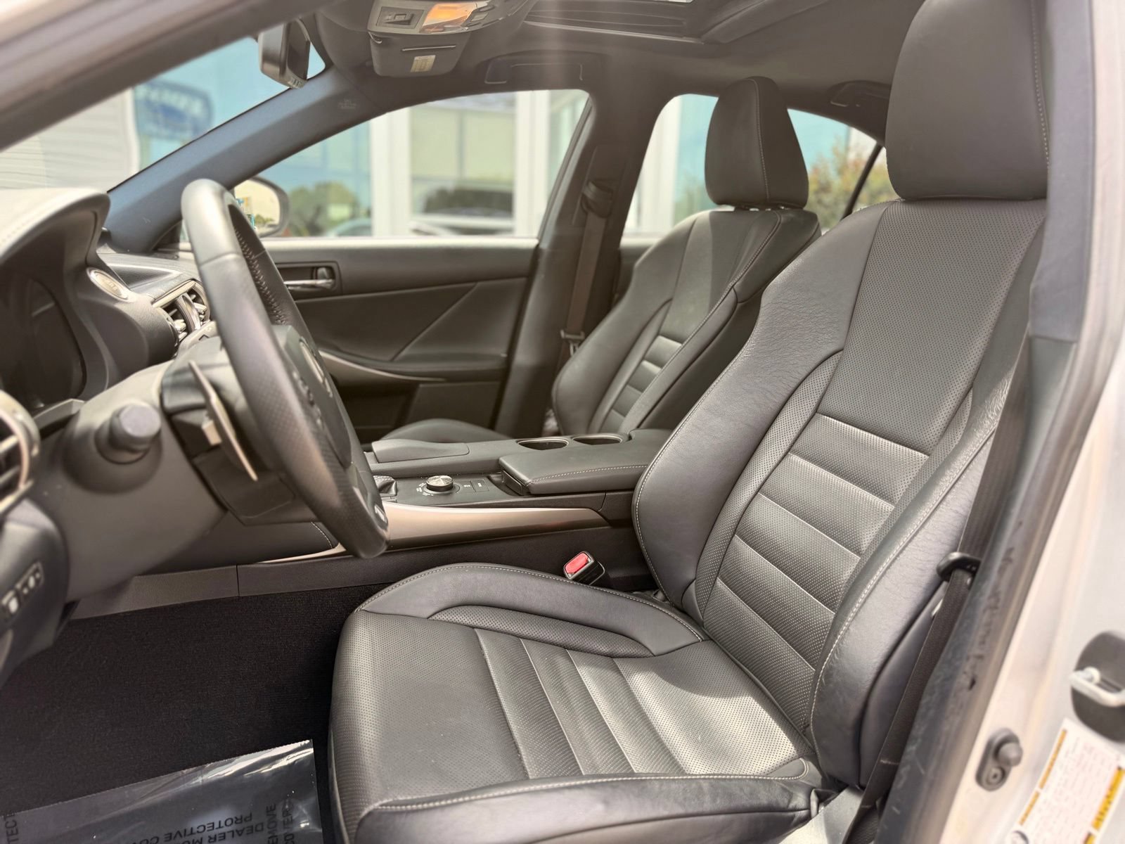 Used 2015 Lexus IS 250 w/ F-Sport Package RWD image 14