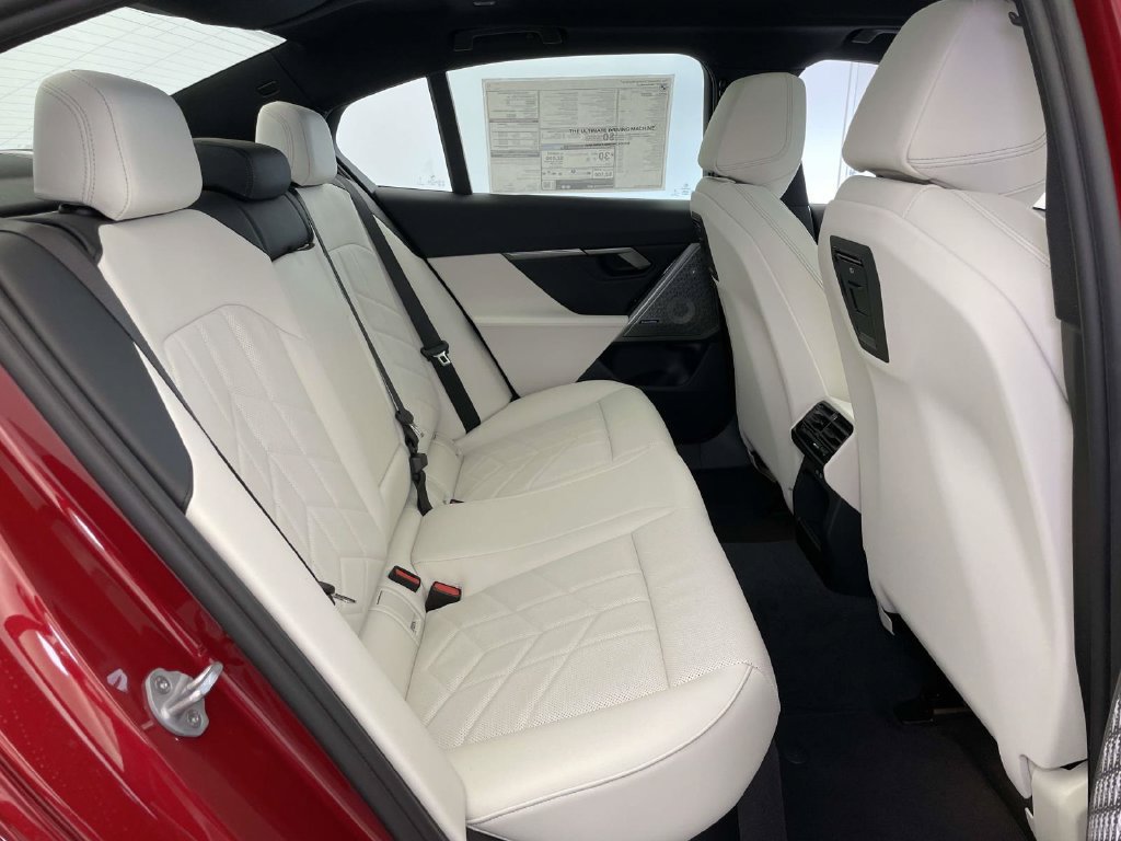 New 2026 BMW 530i xDrive w/ M Sport Package AWD/4WD image 19