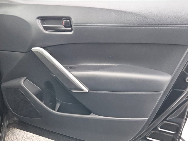 Used 2025 Toyota Corolla Cross LE image 26