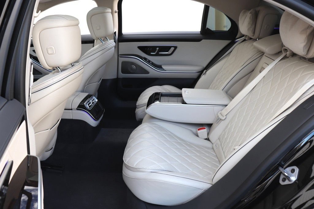 Used 2022 Mercedes-Benz S 580 4MATIC Sedan w/ Warmth & Comfort Package image 21