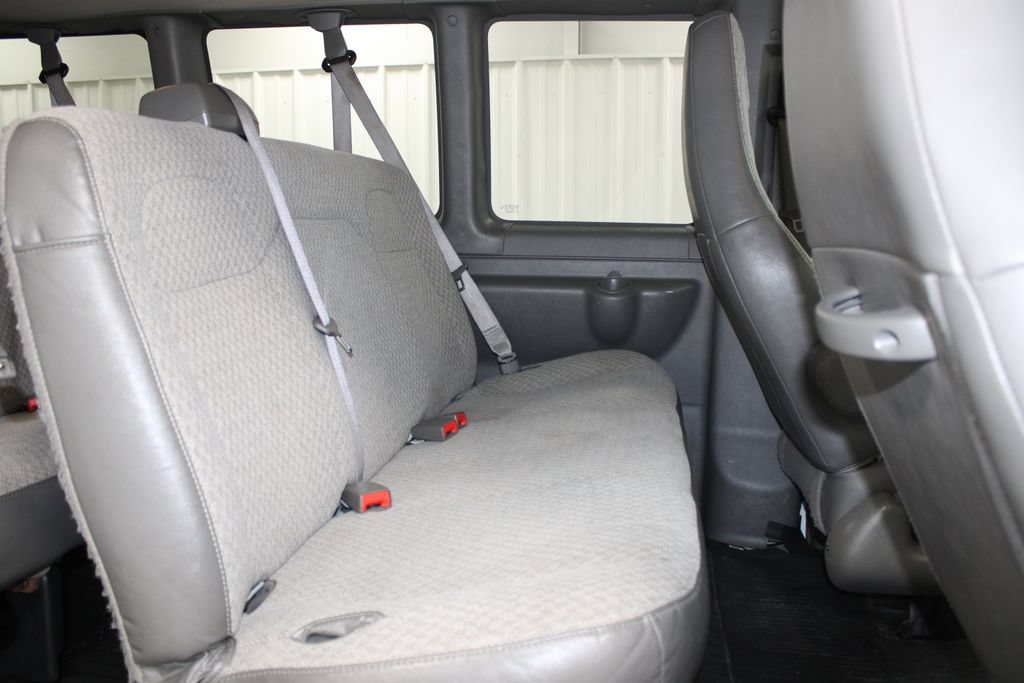 Used 2023 Chevrolet Express 3500 LS RWD image 23