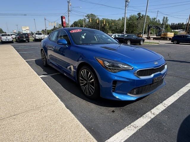 Used 2018 Kia Stinger Premium AWD/4WD image 4