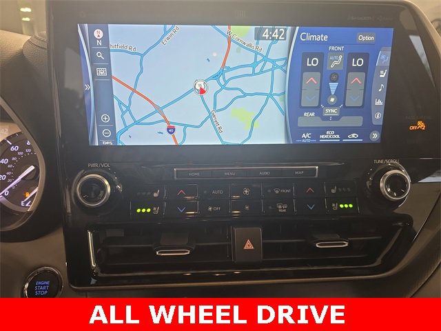 Used 2022 Toyota Highlander Limited image 24