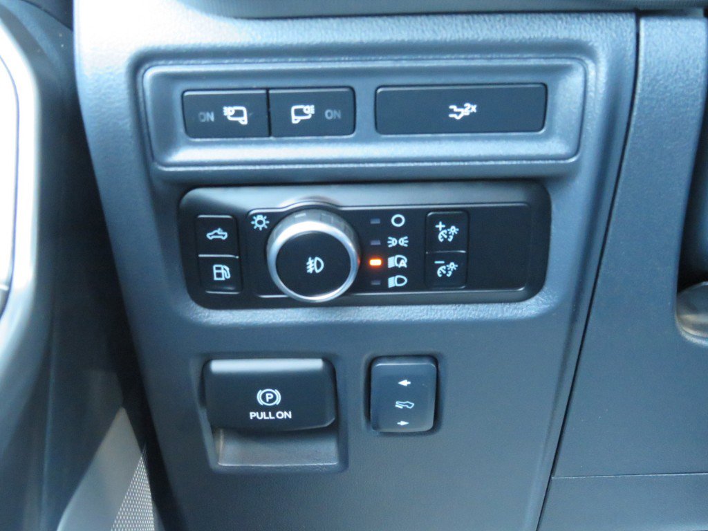 Used 2024 Ford F150 Lariat AWD/4WD image 22