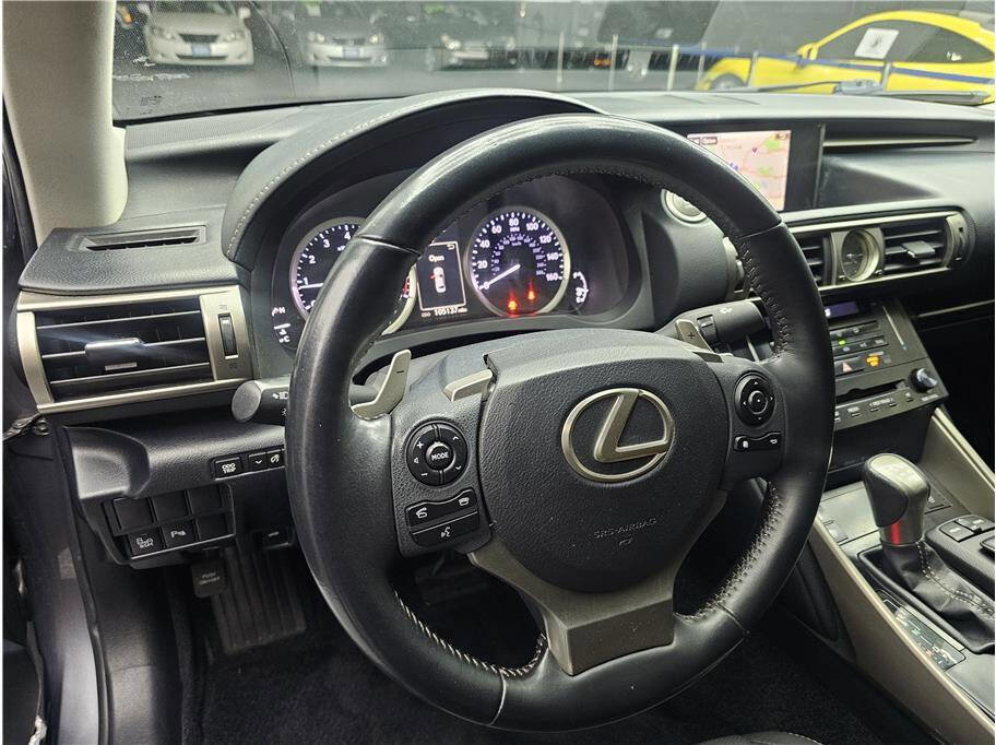 Used 2014 Lexus IS 350 w/ Navigation Package image 9