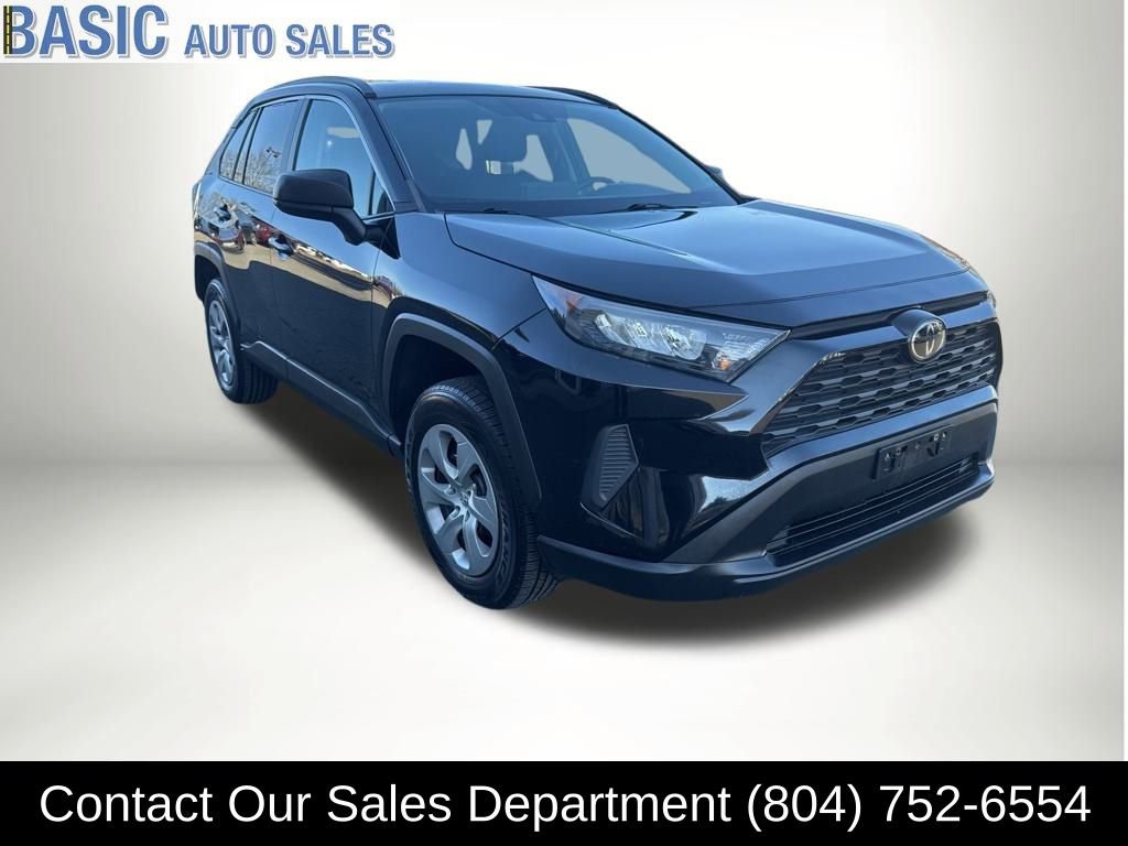 Used 2021 Toyota RAV4 LE image 6