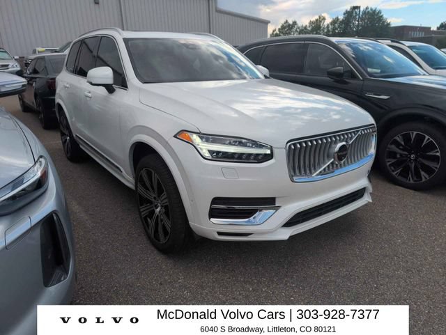 Used 2025 Volvo XC90 T8 Plus w/ Protection Package Premier AWD/4WD image 4