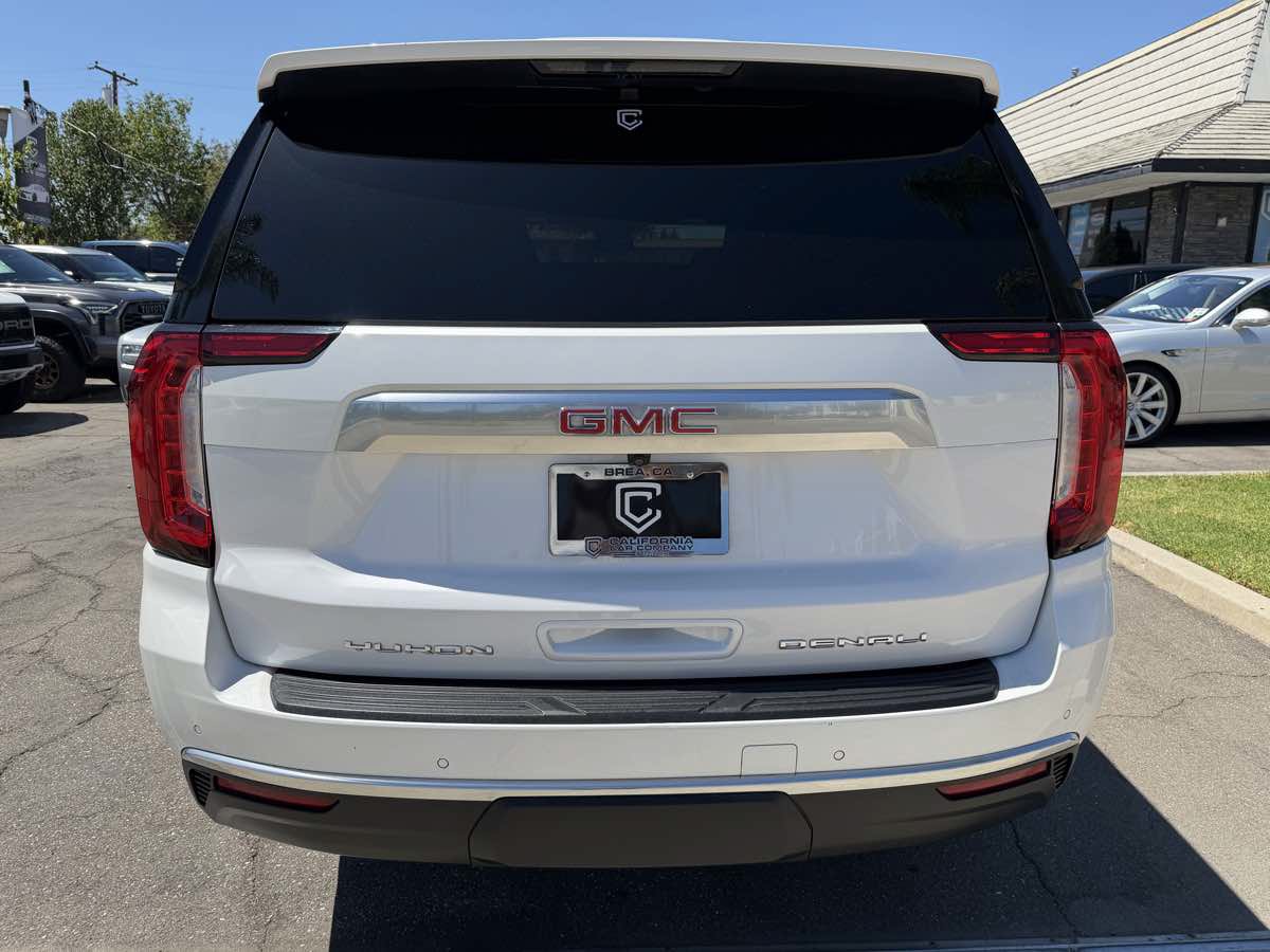 Used 2023 GMC Yukon Denali AWD/4WD image 6