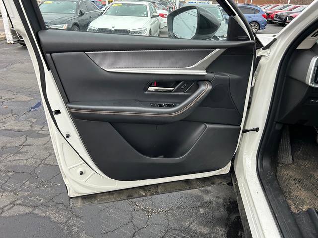 Certified 2025 MAZDA CX-70 Plug-In Hybrid w/ Premium Pkg image 9