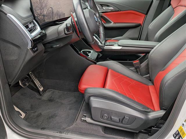 Used 2024 BMW X1 M35i w/ Premium Package image 17