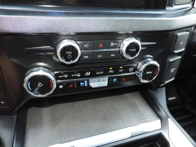 Used 2025 Ford F250 Platinum w/ Tremor Off-Road Package image 28