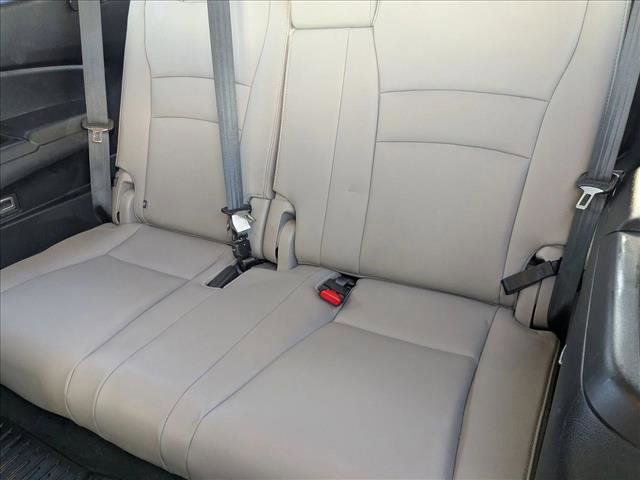 Used 2017 Honda Pilot Touring image 21