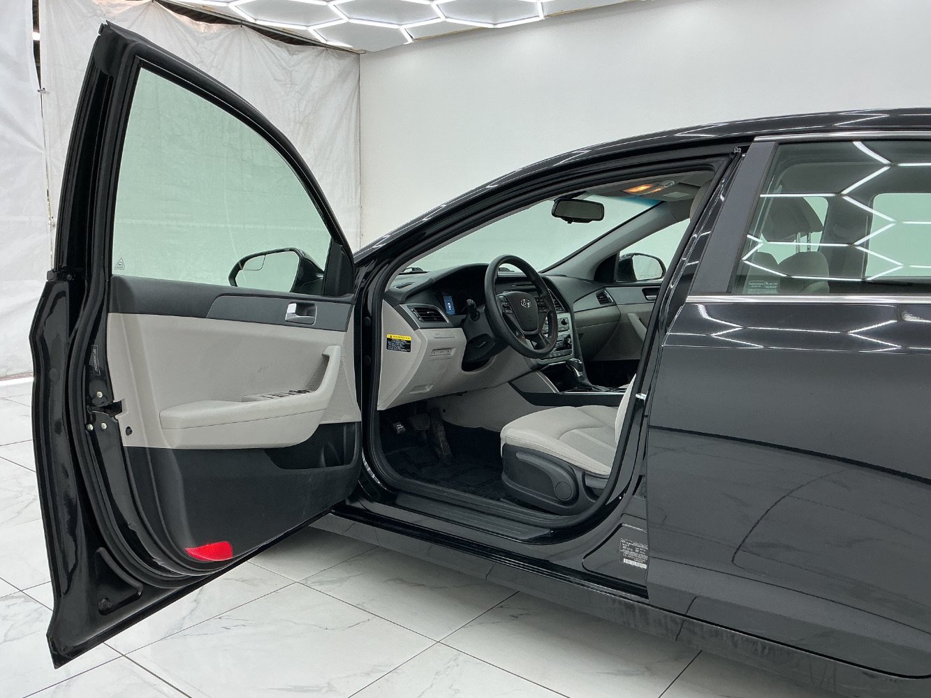 Used 2017 Hyundai Sonata SE FWD image 16