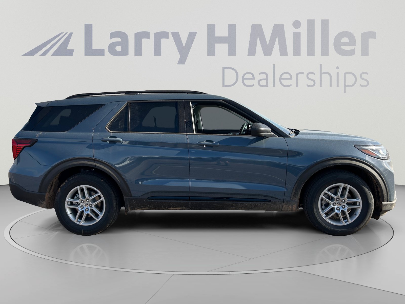 New 2026 Ford Explorer Active w/ Active Comfort Package RWD image 6