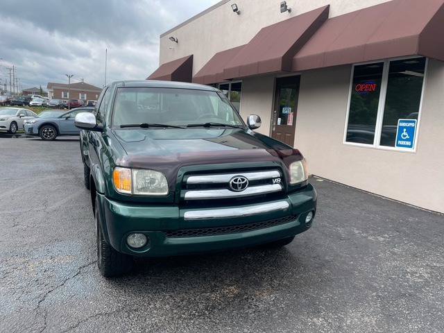 Used 2004 Toyota Tundra SR5 AWD/4WD image 2