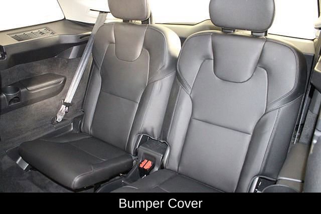 Used 2021 Volvo XC90 T6 Momentum w/ Protection Package Premier image 15