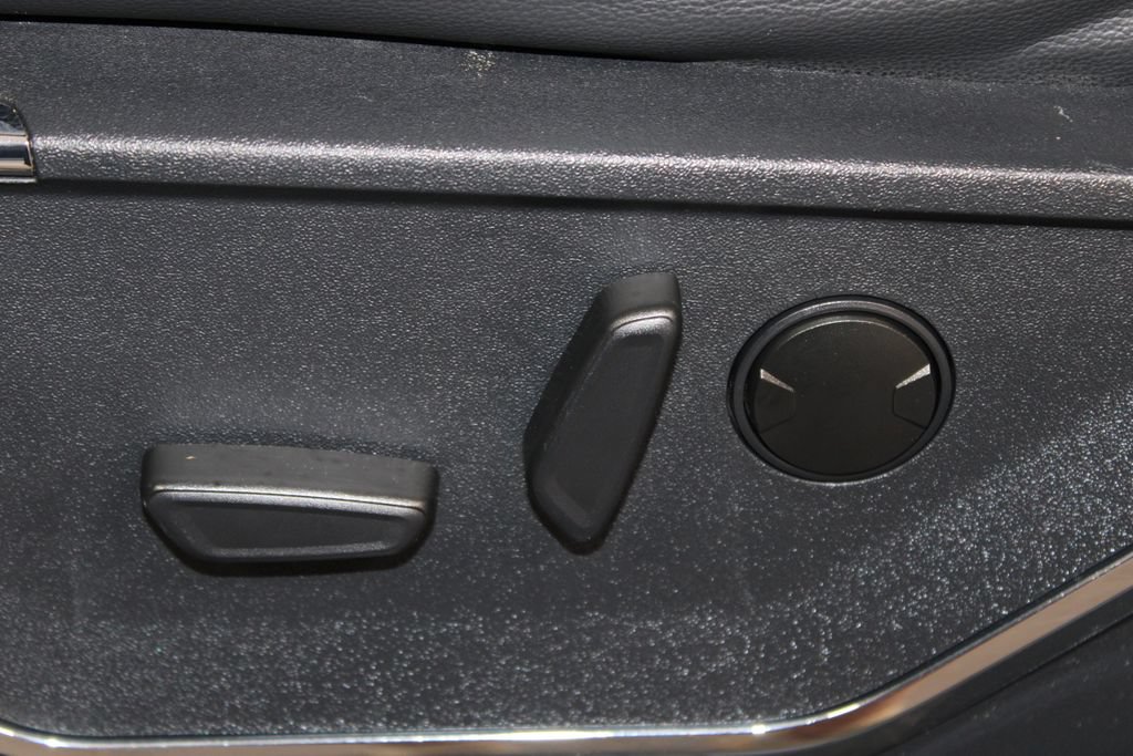 Used 2023 Ford F150 Lariat AWD/4WD image 22