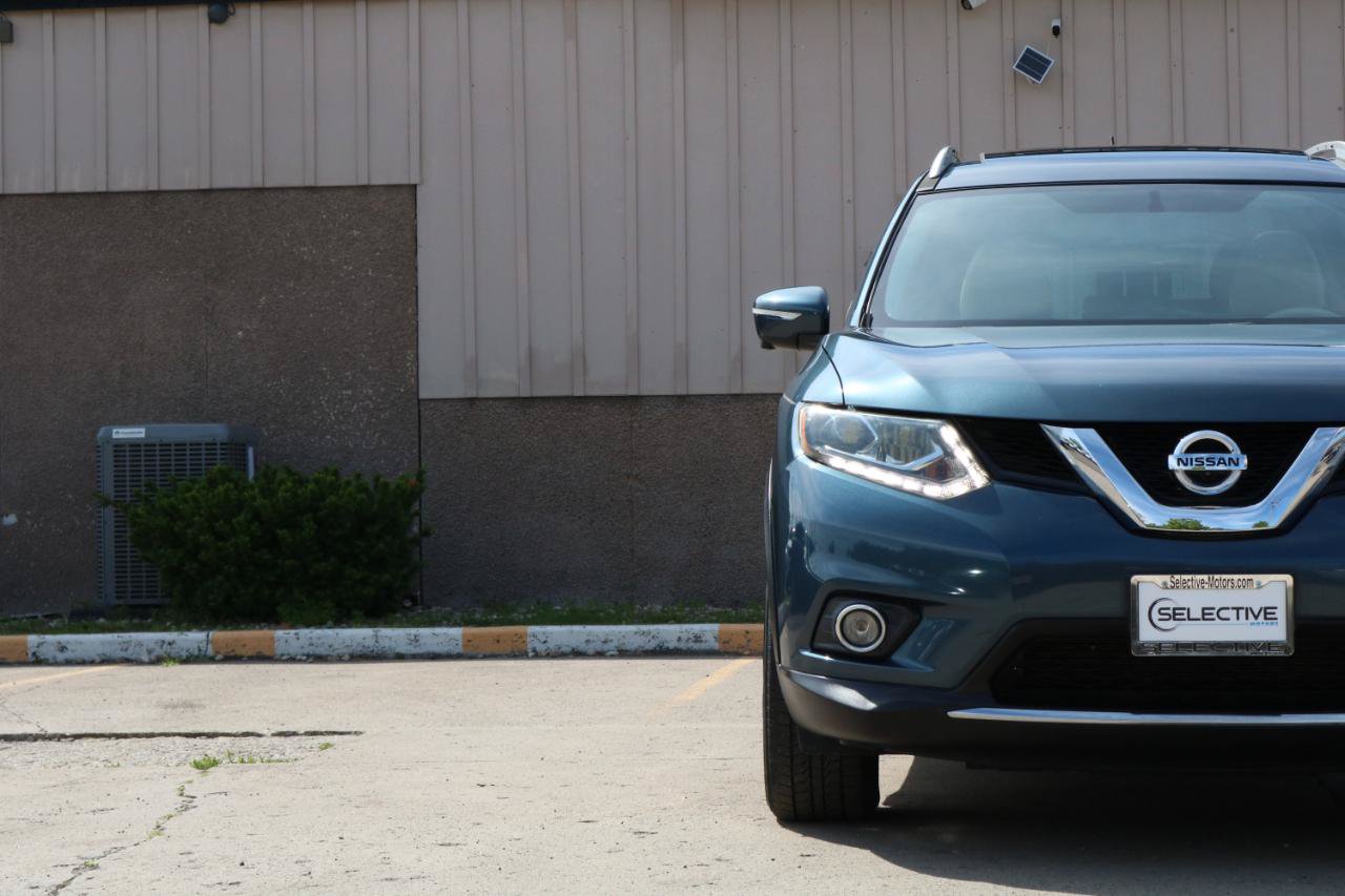 Used 2014 Nissan Rogue SL w/ SL Premium Package AWD/4WD image 4