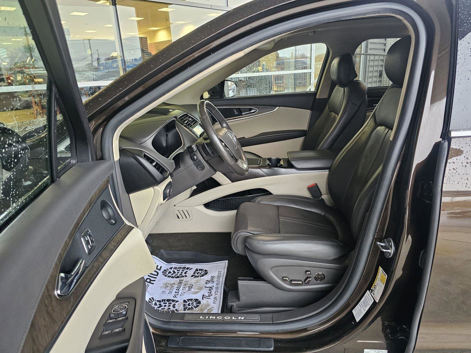 Used 2019 Lincoln Nautilus Reserve w/ Driver Assistance Package image 19