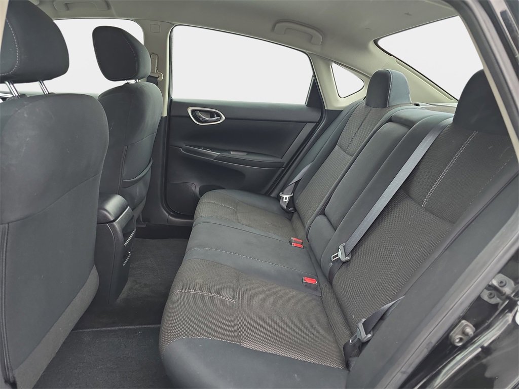 Used 2015 Nissan Sentra S image 13