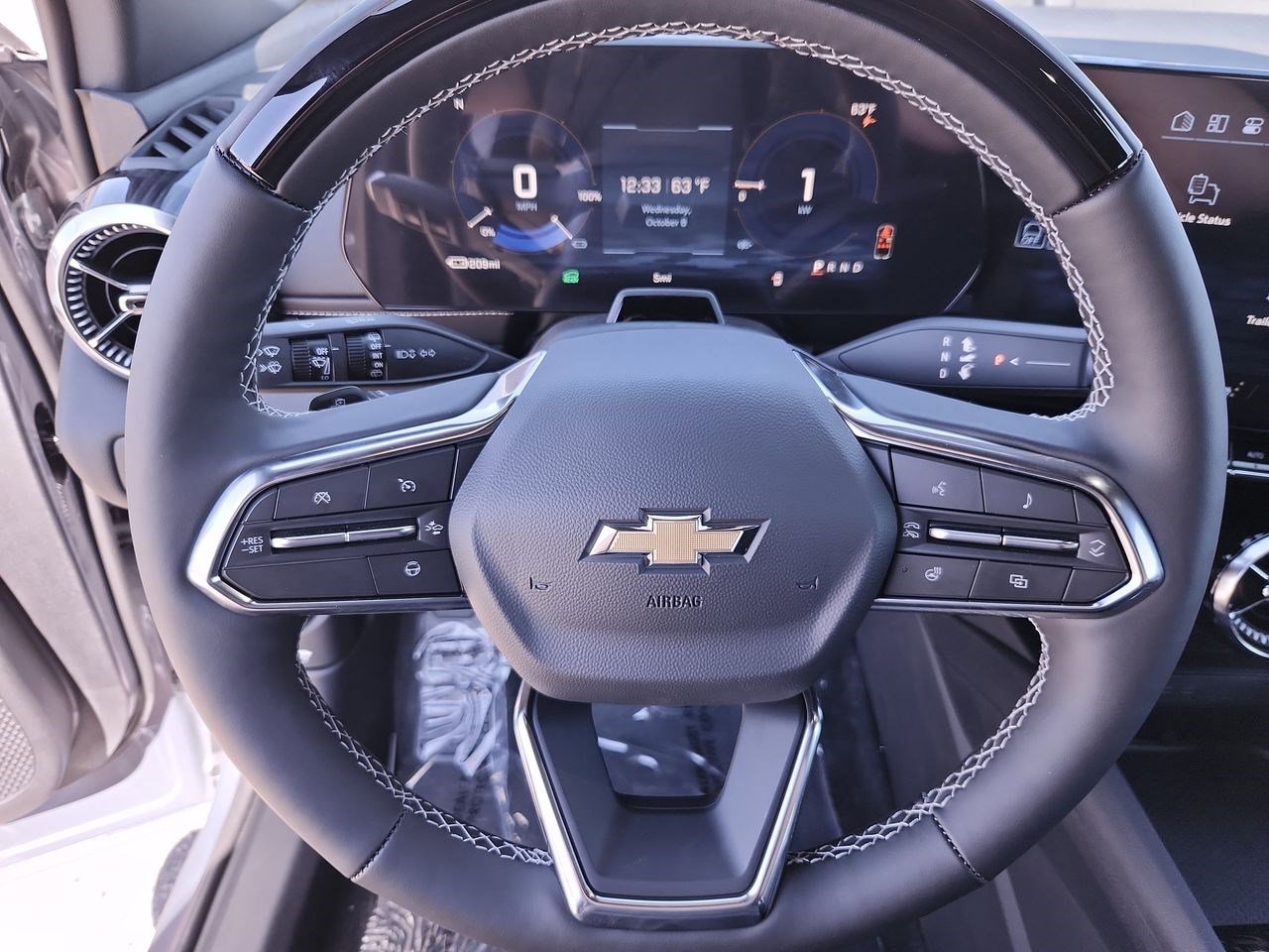 New 2026 Chevrolet Blazer EV LT w/ LPO, Blackout Package image 17