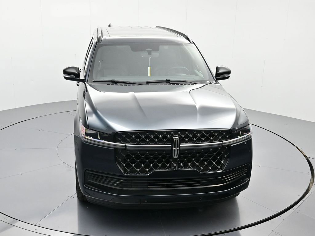 New 2026 Lincoln Navigator L Reserve w/ Jet Appearance Package image 31