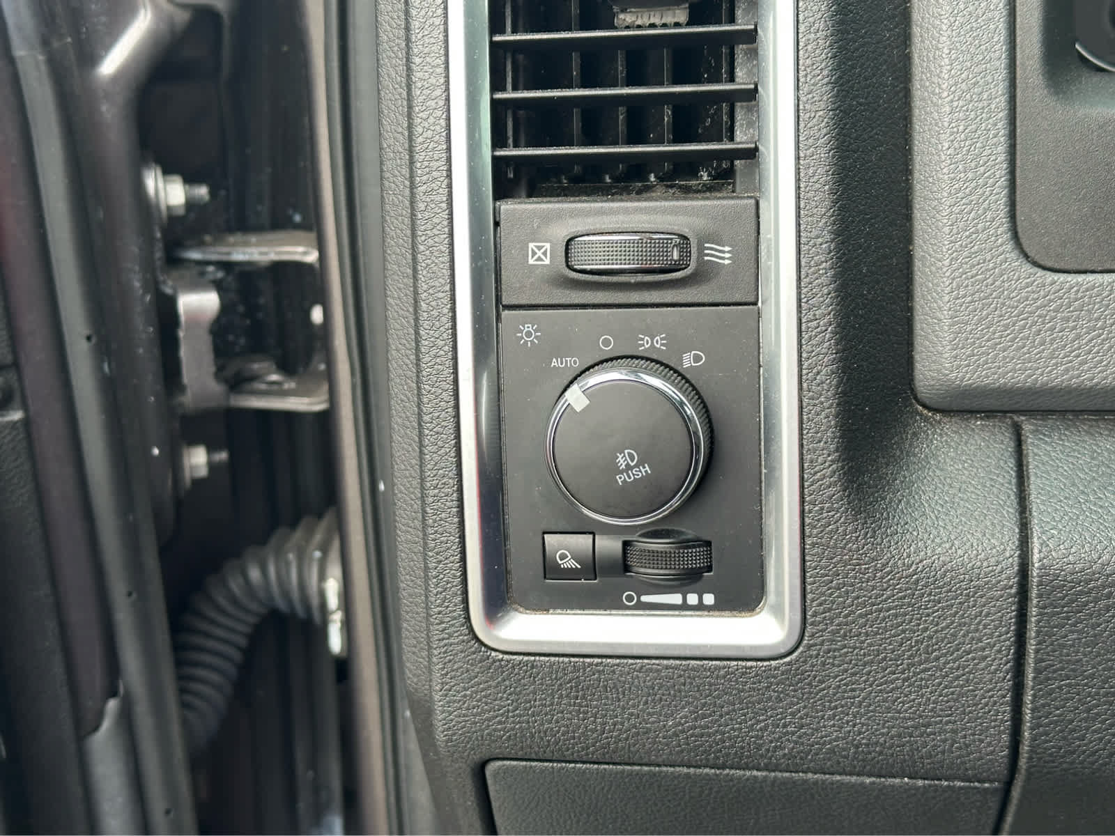 Used 2018 RAM 1500 Big Horn AWD/4WD image 17