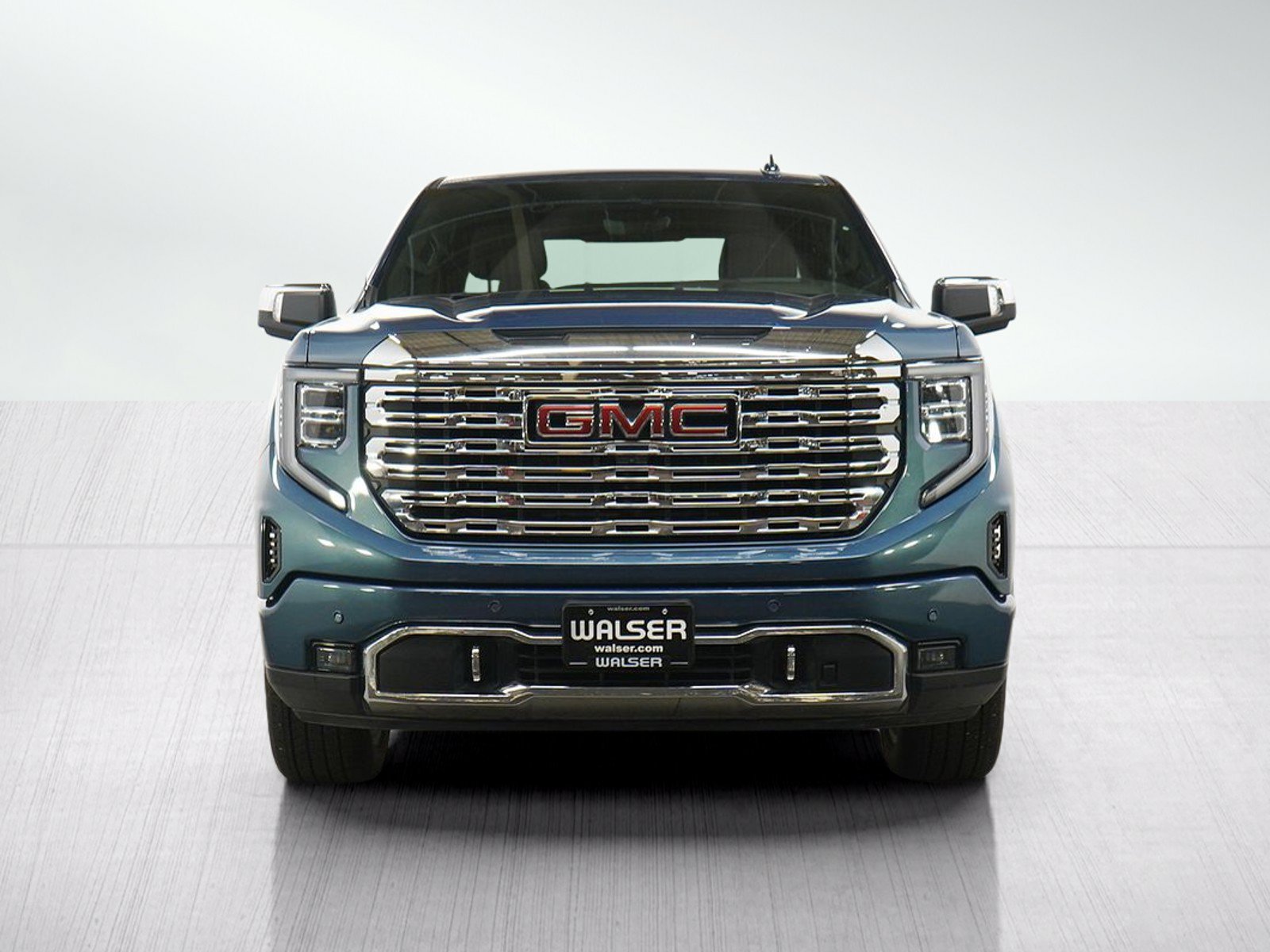 Used 2025 GMC Sierra 1500 Denali w/ Denali Reserve Package AWD/4WD image 8