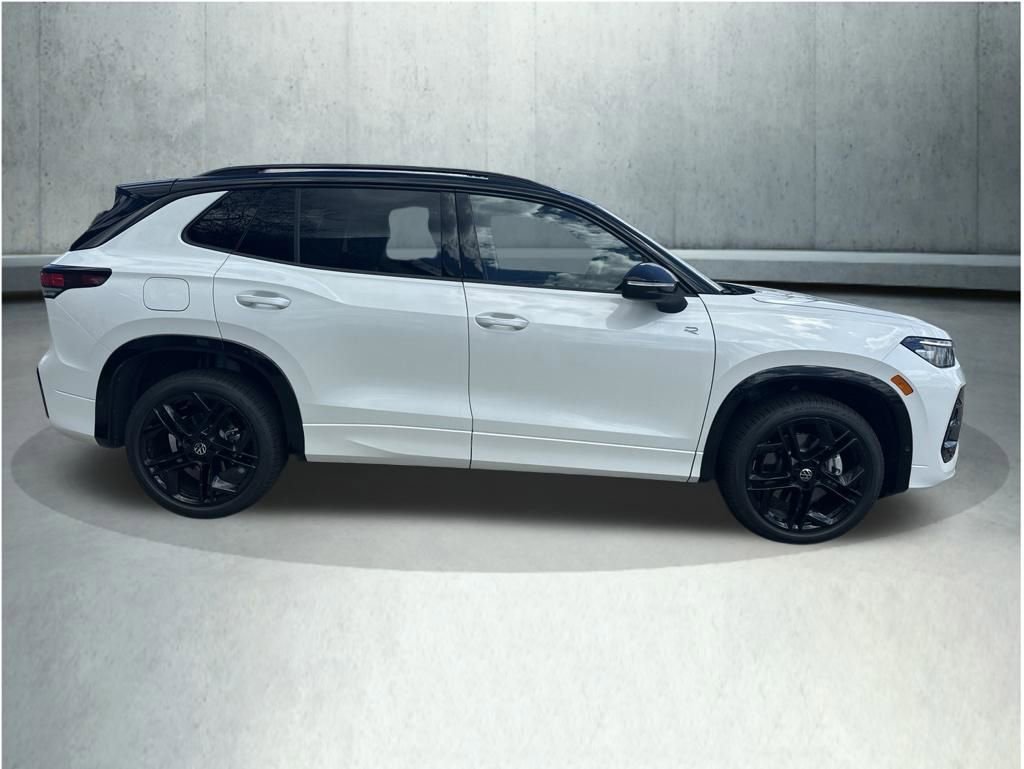 New 2026 Volkswagen Tiguan SE R-Line AWD/4WD image 6
