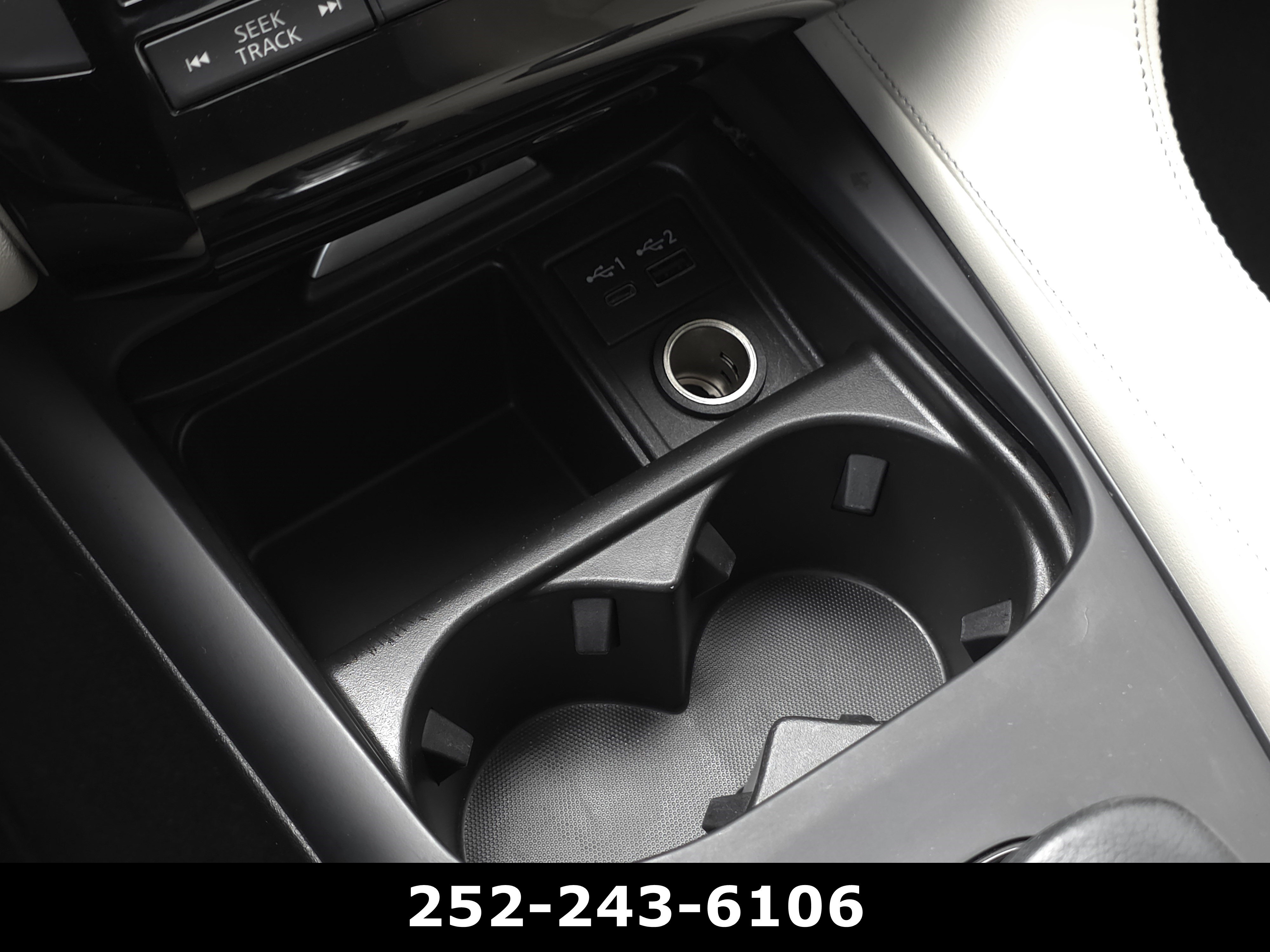 Used 2021 INFINITI QX50 Luxe FWD image 17