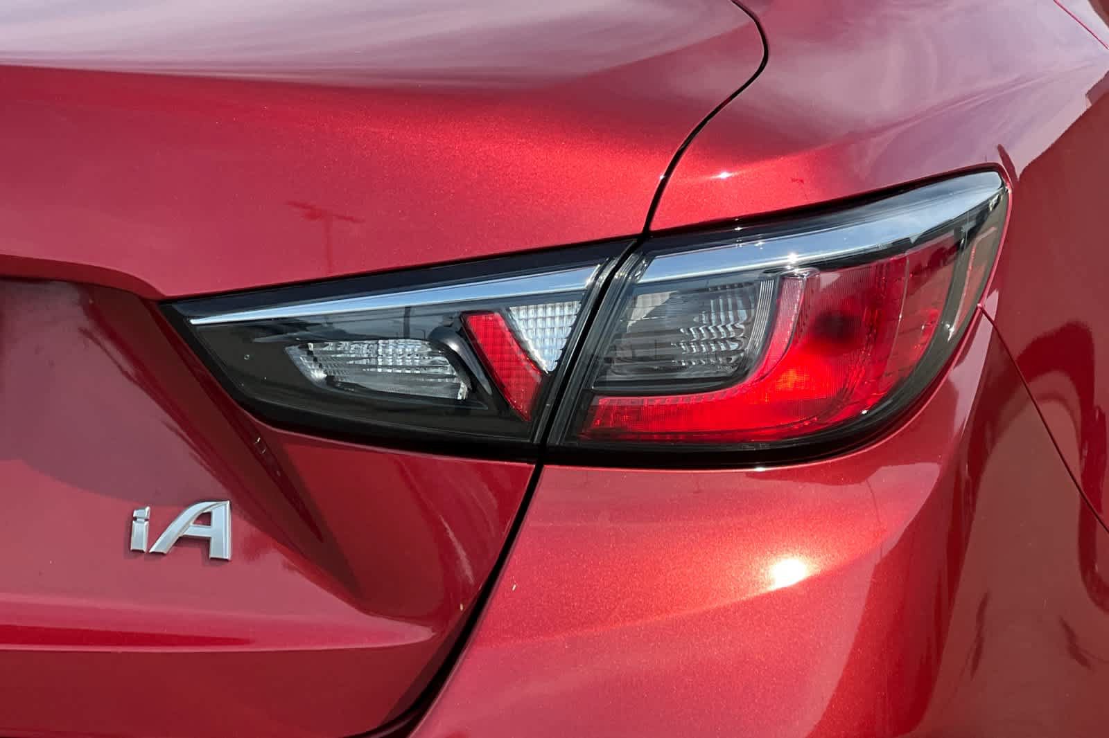 Used 2018 Toyota Yaris iA FWD image 30