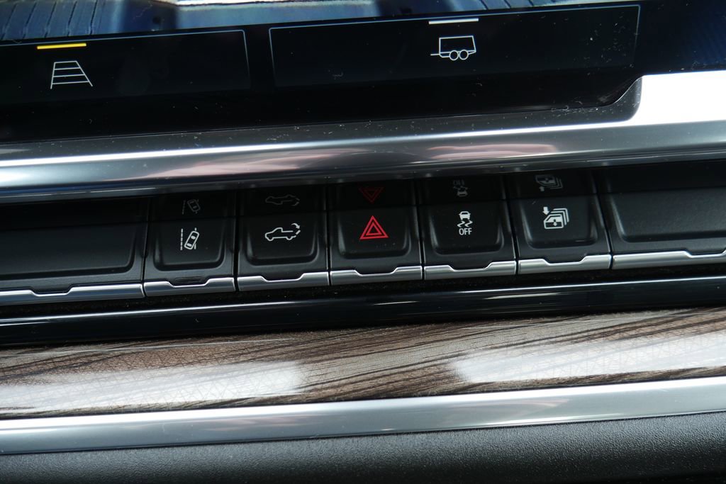 Used 2025 Chevrolet Silverado 2500 LT w/ Convenience Package image 18