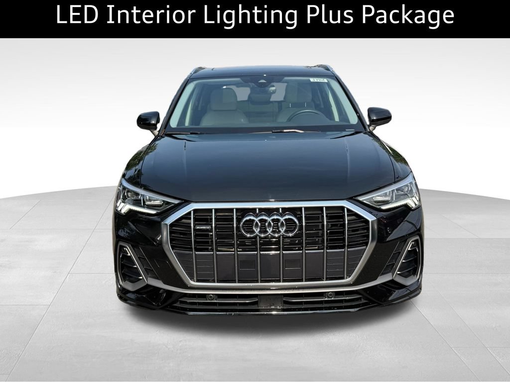Used 2023 Audi Q3 2.0T Premium Plus w/ Premium Plus Package AWD/4WD image 2