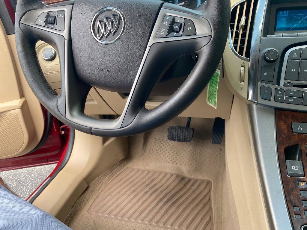 Used 2010 Buick LaCrosse CXL FWD image 31