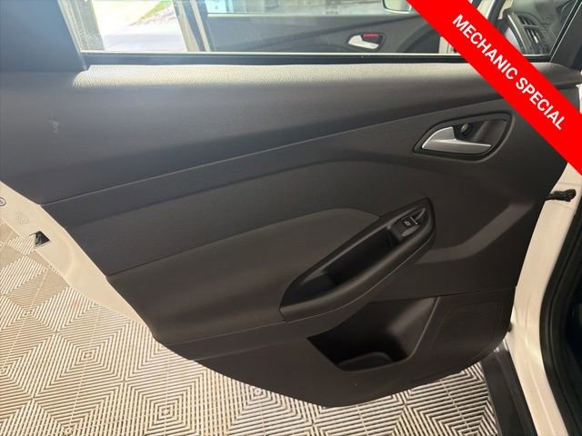 Used 2012 Ford Focus SEL FWD image 27
