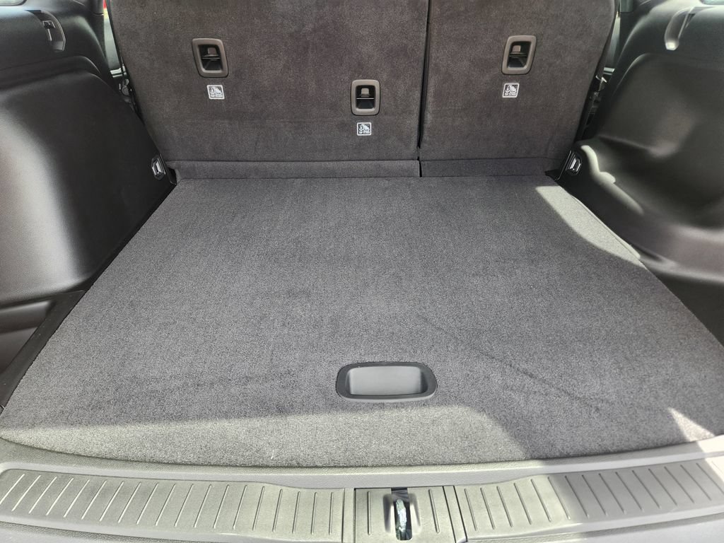 New 2026 Jeep Grand Cherokee Altitude RWD image 21