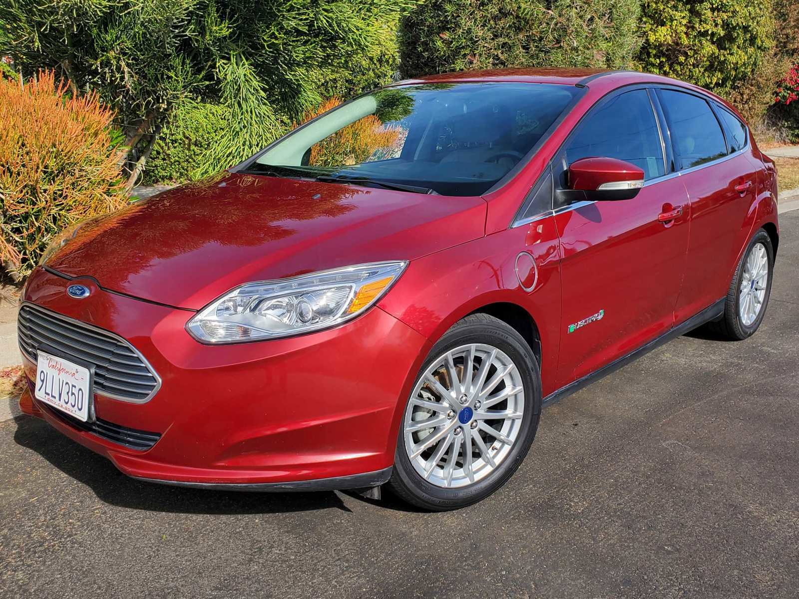 Used 2015 Ford Focus Electric Hatchback image 1