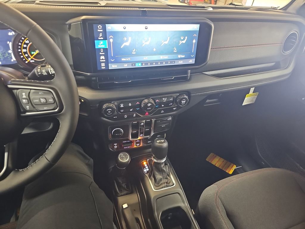 New 2026 Jeep Wrangler Unlimited Rubicon image 18