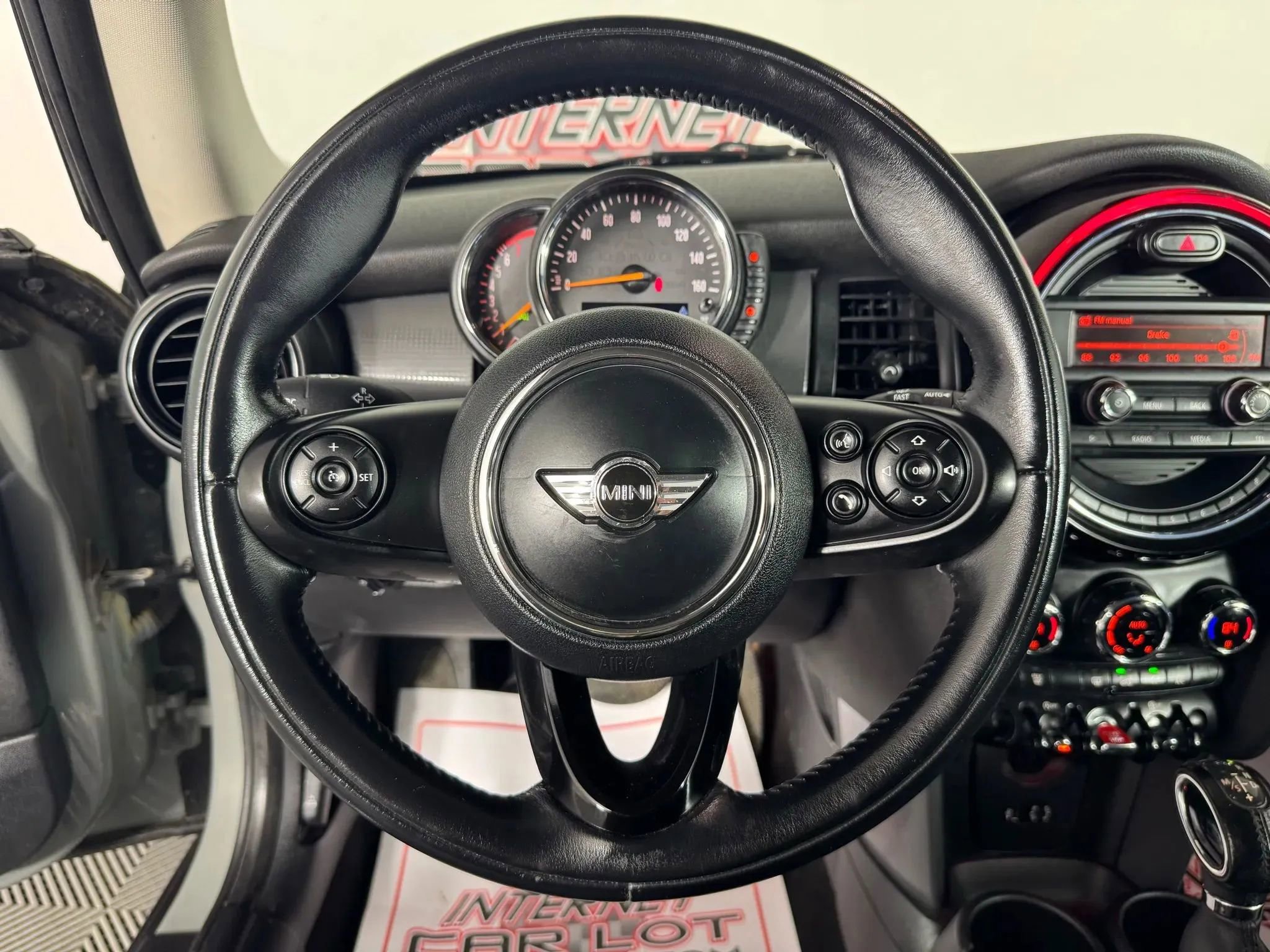 Used 2016 MINI Cooper 2-Door Hardtop image 12