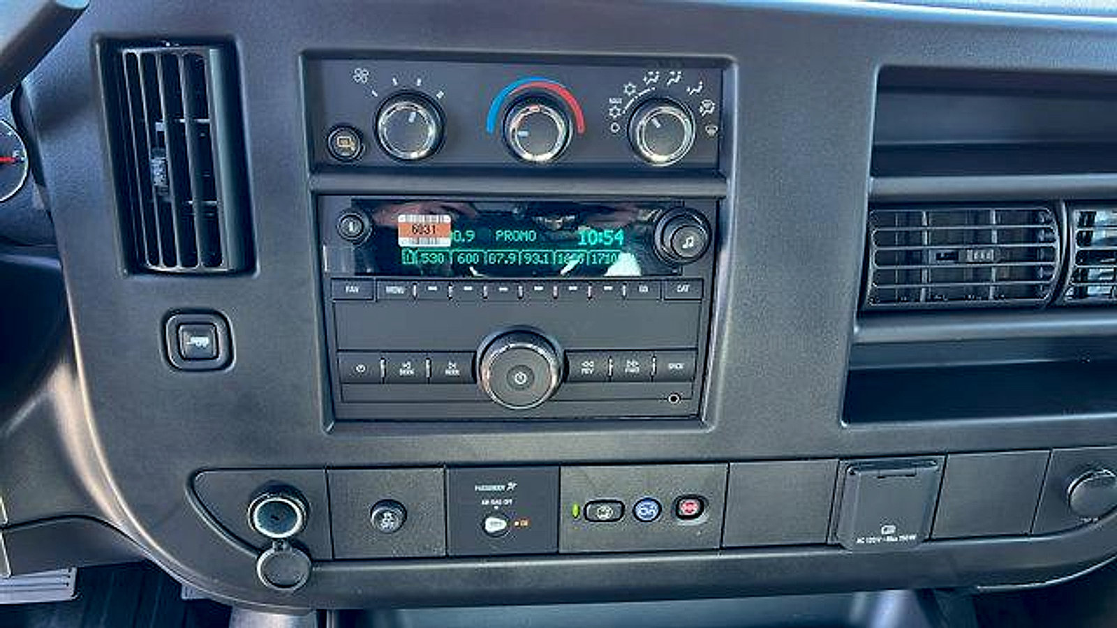 New 2025 Chevrolet Express 2500 w/ Driver Convenience Package image 20