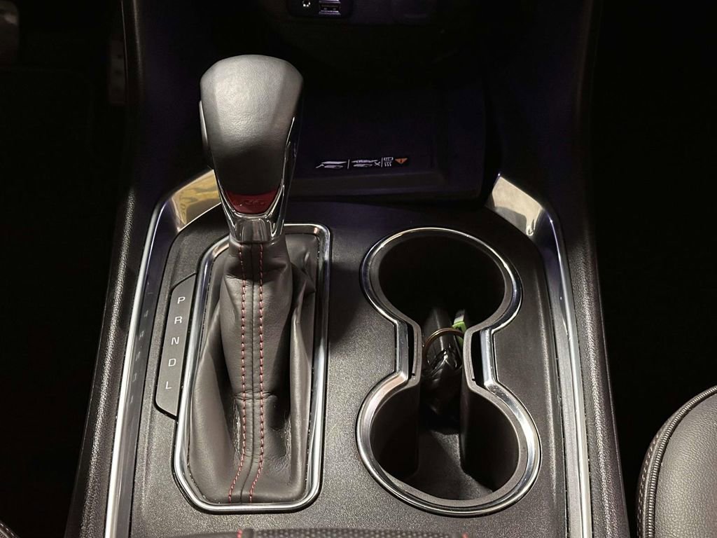 Used 2023 Chevrolet Traverse RS image 21