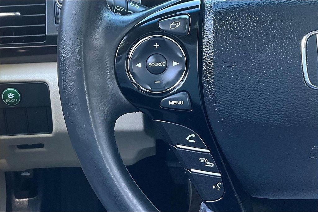 Used 2017 Honda Accord EX-L image 26
